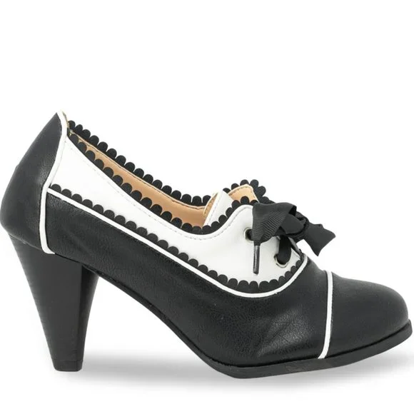 Chase & Chloe Women's Classic Lace Up Kitten Mid-Heel Round Toe Oxfords - Picture 1 of 4